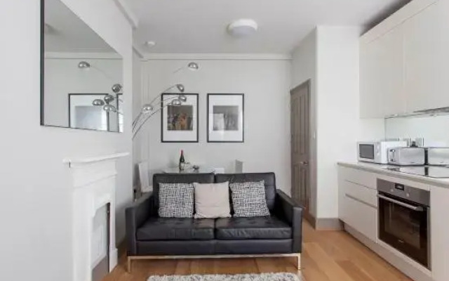 One Bed Serviced Apts near Oxford Street