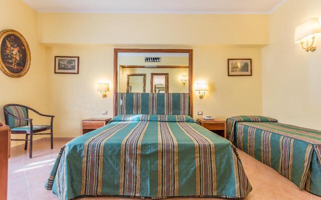 Raeli Hotel Noto