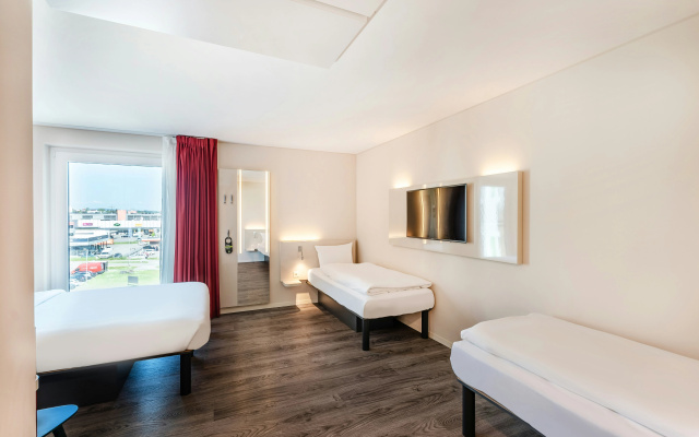 B&B Hotel Zürich Airport Rümlang – Guest Rooms – Ruemlang