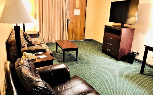 MCM Grande Hotel FunDome Odessa