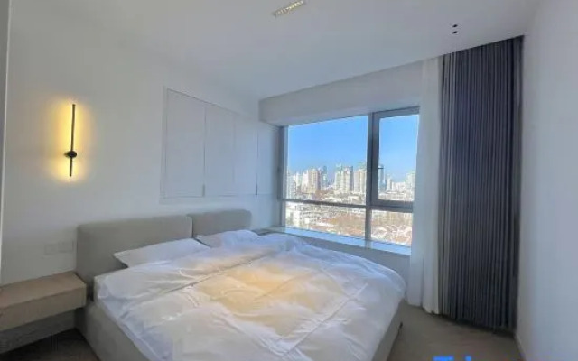 Shanghai Z·Home Homestay (Riyueguang Bojue Ju Branch)