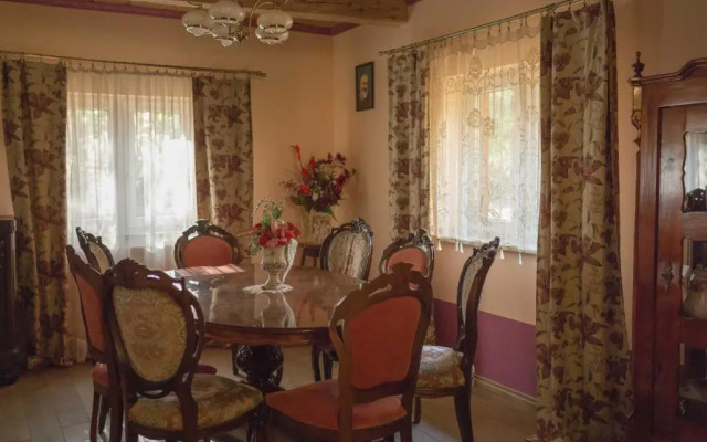 Wypoczynek pod Lipą