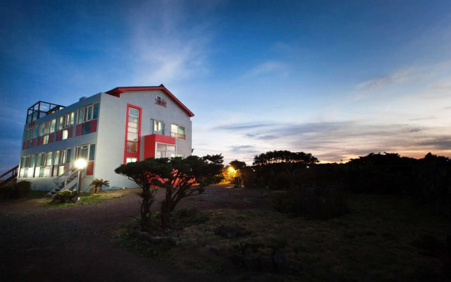 Gurembat House - Blue 102