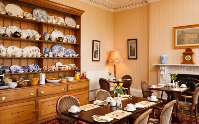 Portclew House
