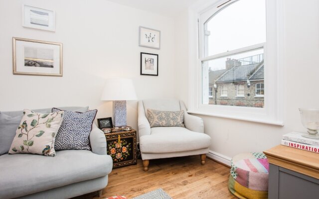 2 Bedroom Home In Islington