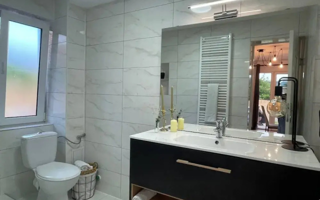 Cosy and Spacious 2 Bedroom House