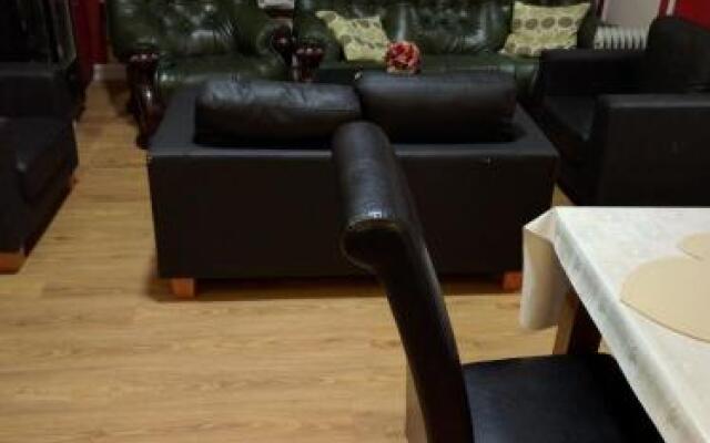 Tredegar Arms Budget Guesthouse For Walkers/Cyclists/Contractors/Traveler