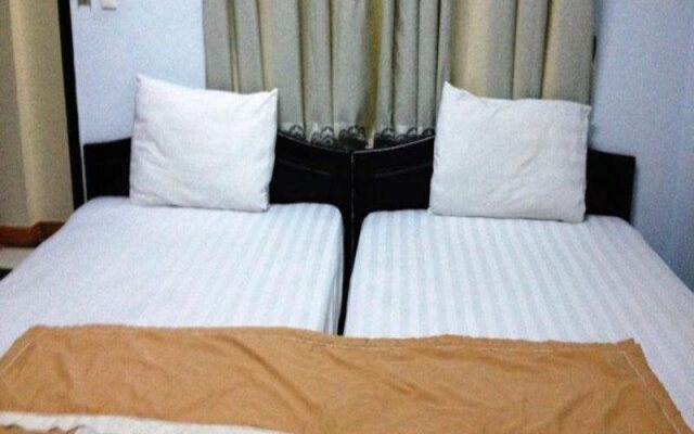 Long Phu Hotel