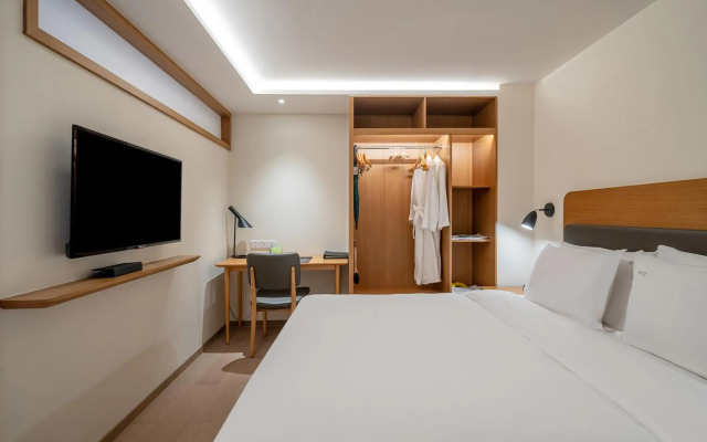 Holiday Inn Shanghai Hongqiao Central by IHG