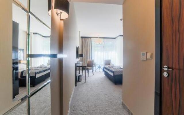 Prywatny Apartament w Hotelu DIUNE