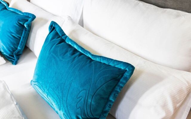 Motel One Paris - Porte Dorée