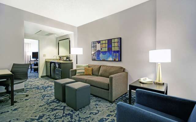 Отель Embassy Suites by Hilton Charleston