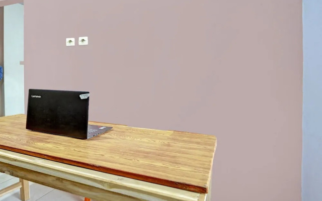 Hotel O Sobat Ijen HomestayNearSungai Prengsengan