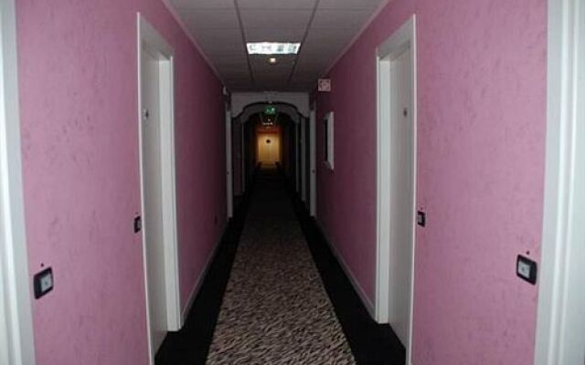 Hotel - Motel Flower