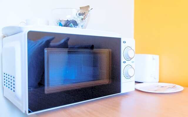 The Linden Leaf Rooms - Classy Studios