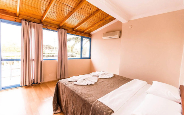 Hanedan Beach Hotel