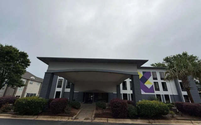 Spark By Hilton Alpharetta Roswell