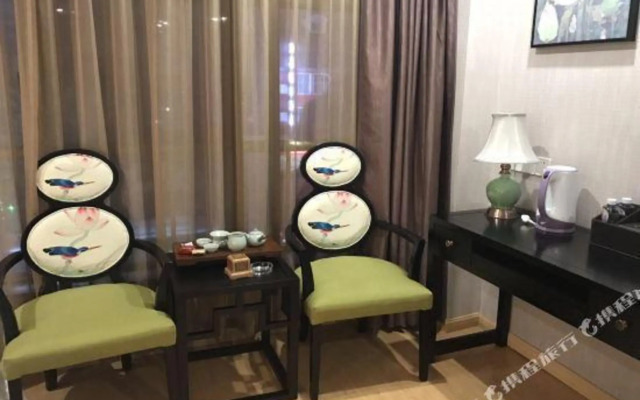 Puzhen Hotel