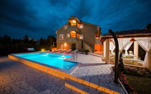 Villa Kontrada
