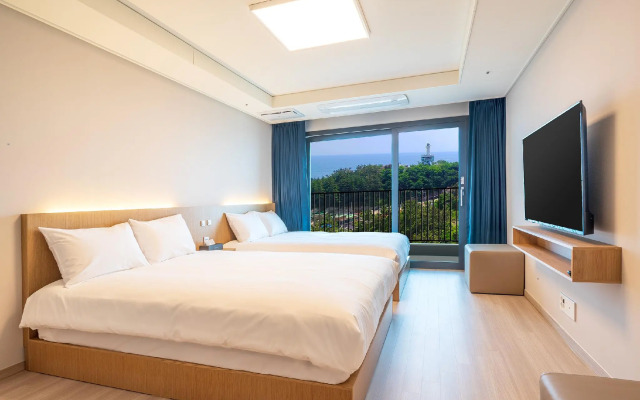 Sokcho I Park Suite Hotel and Residence