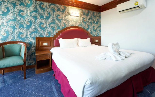 Lime Hotel