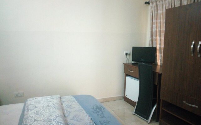 Orchard Hotel