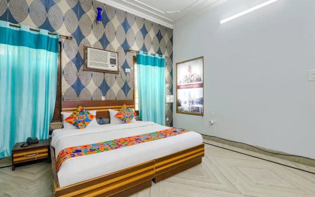 Fabhotel Raka Inn