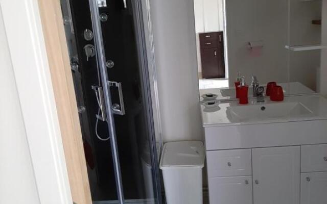 GITE trois étoiles 3 a 4 personnes