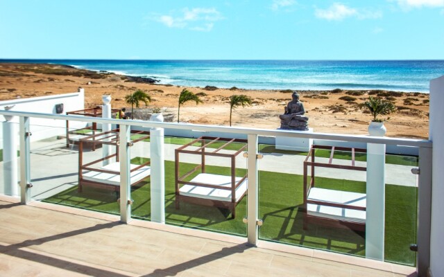 Hotel LIVVO Budha Beach