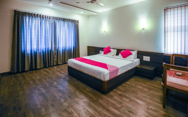 OYO 28365 Hotel The Cult