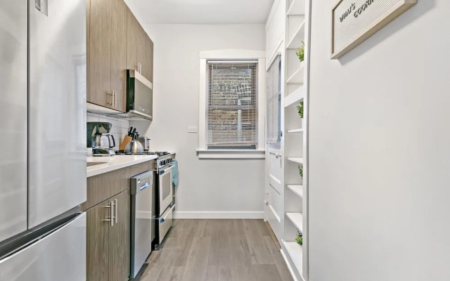 1BR City Comfort - Campbell rep