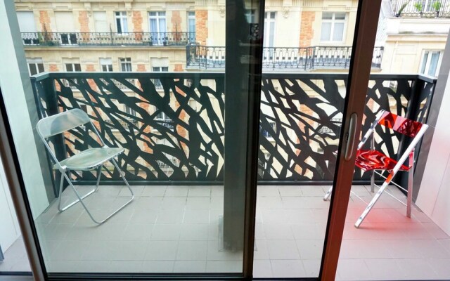 Champs-Elysés - Studio - Paris 8