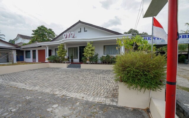 Oyo 1738 Hotel Tri Mustika