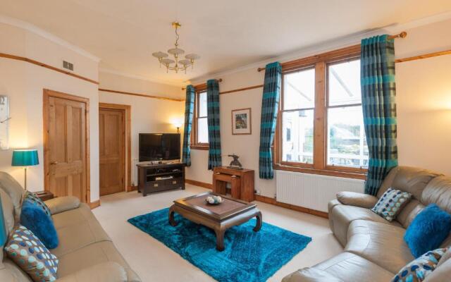 The Traquair Park Residence