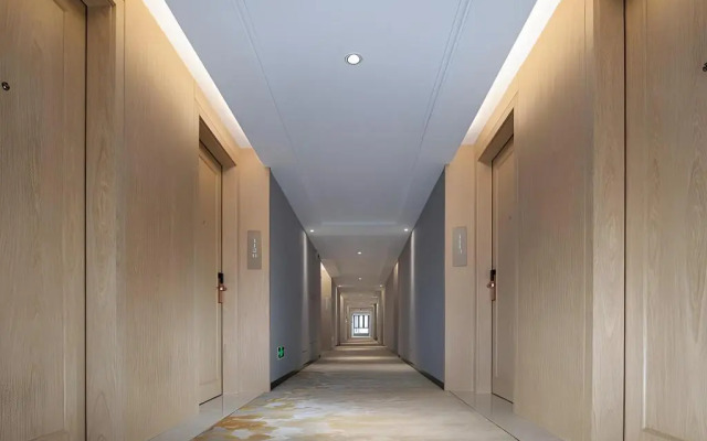 Vienna International Hotel (Zhongshan Lihe Plaza Xingzhong Road store)