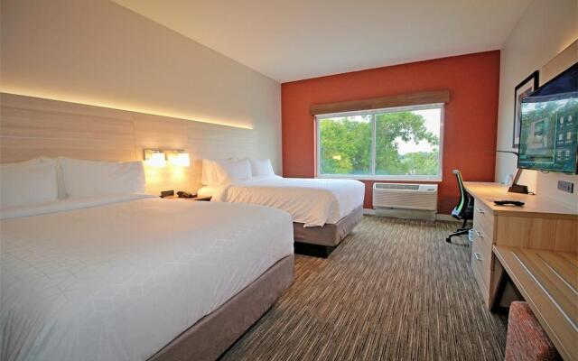 Holiday Inn Express & Suites Ocala by IHG