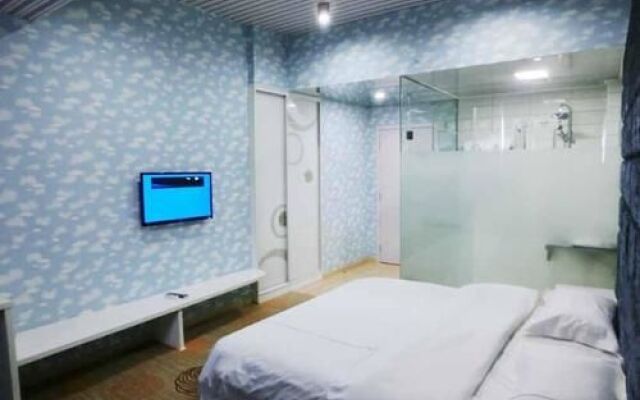 Wuhan Lianzi Lake Boutique Hotel