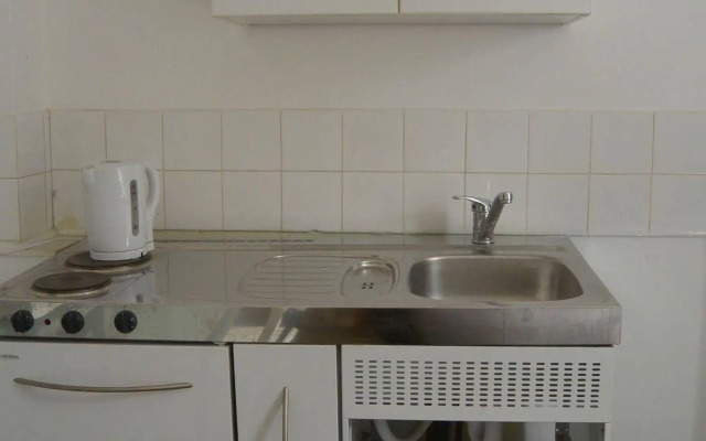Hostel 7