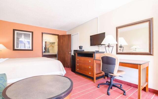 Oyo Hotel Greensboro East I 40