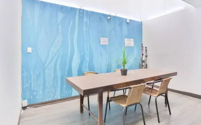Hostpal Hostal Roma 185