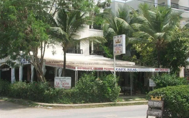 Playa Real Beach Resort