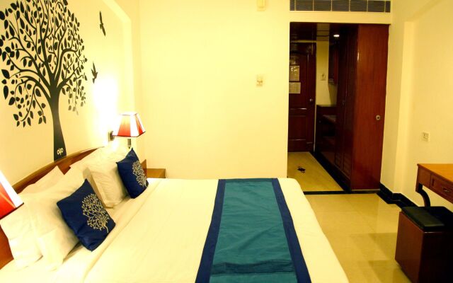 Hotel Sindhu International