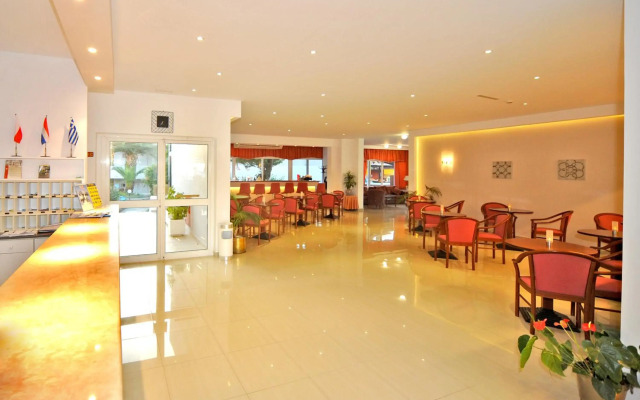 Palm Beach Hotel - Adults only