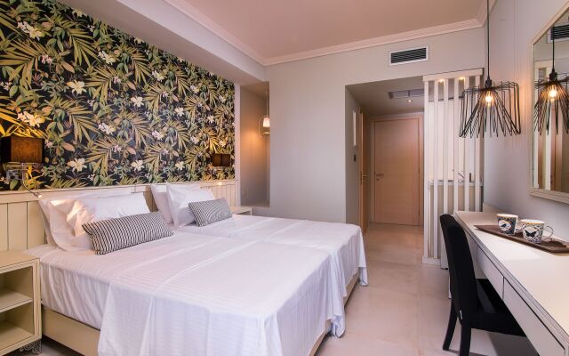 Neikos Luxury Suites