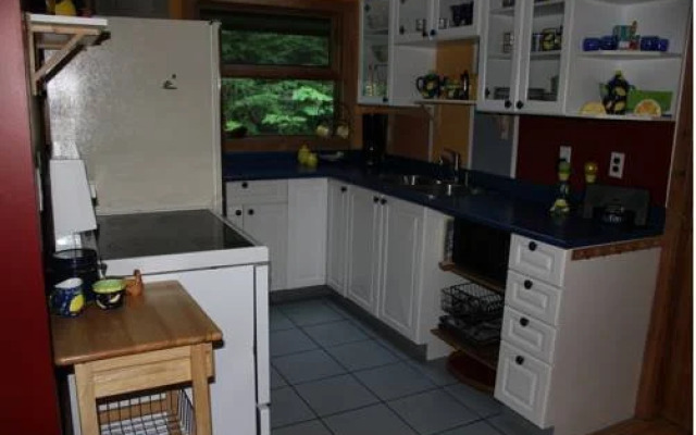Long Harbour Bed & Breakfast Cottage