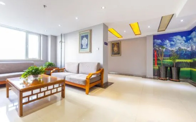 Super 8 (Xining West Chaoyang Road)