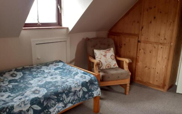 Cuckoo Tree House, Glengarriff, Beara Peninsula