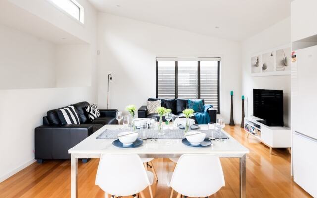 Centrepoint Units Ivanhoe