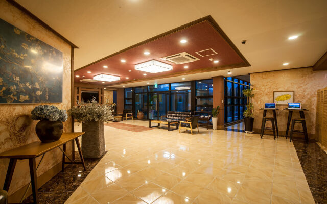 J View Hotel