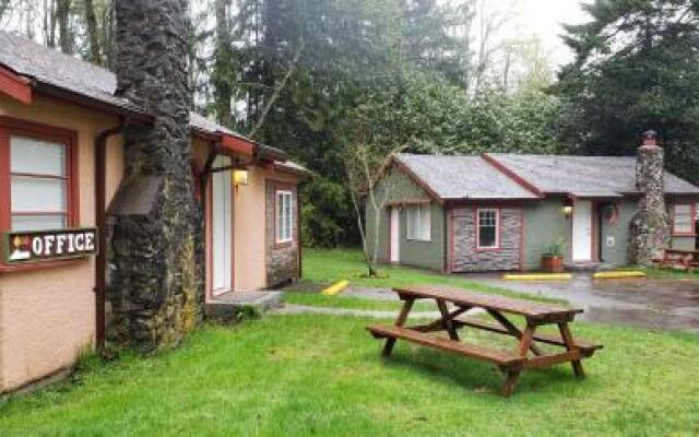 Malahat Bungalows Motel